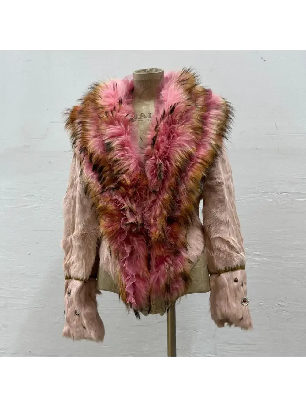 Vintage Y2K Pink Calfskin & Tulle-Trimmed Raccoon Jacket - Picture 3 of 8